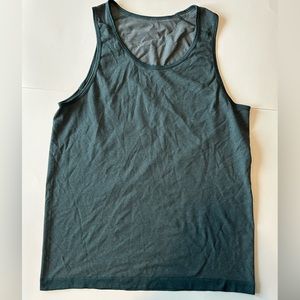 Men’s Lululemon  tank top shirt size medium m